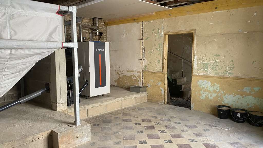 A vendre local 85m² excellente visibilité à L'Isle