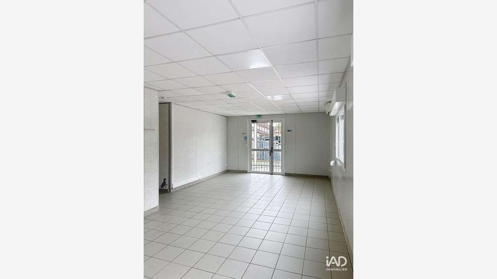 Local commercial à La Boisse