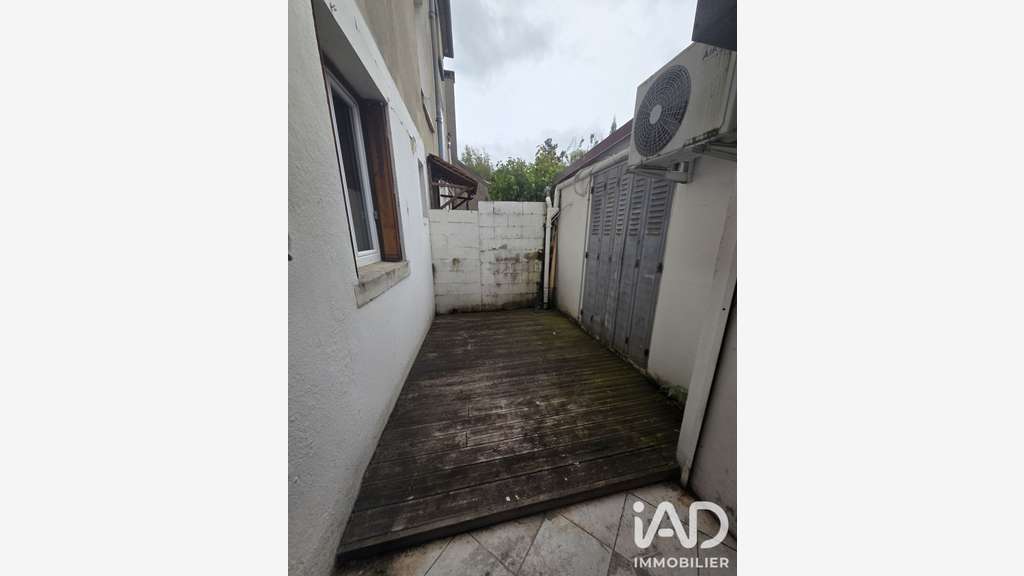 Cède local commercial 81m² à La Chapelle-en-Serval