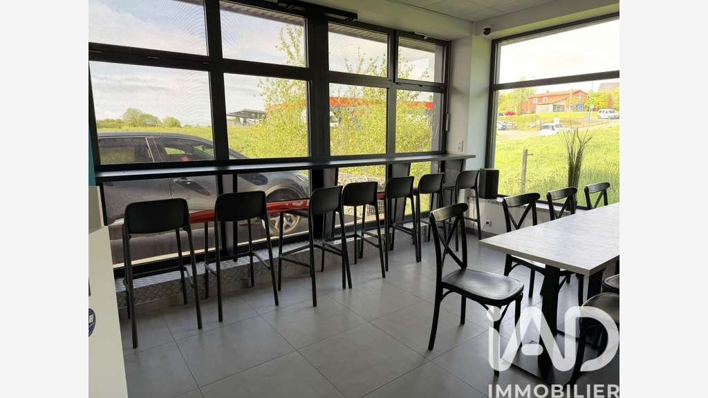 Cession droit au bail local 93m² La Châtaigneraie