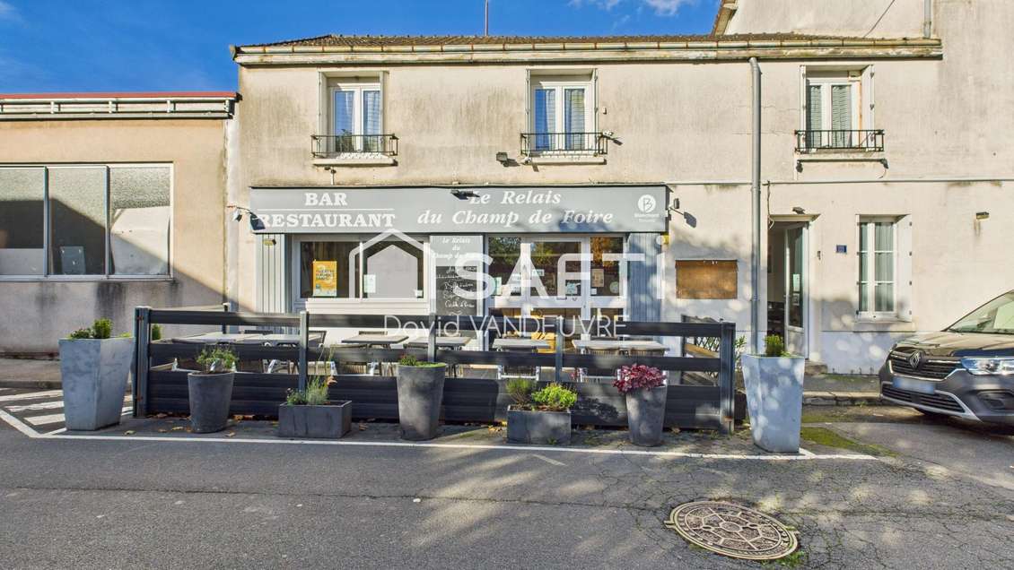 AV local commercial 429m² bel empl à La Châtre