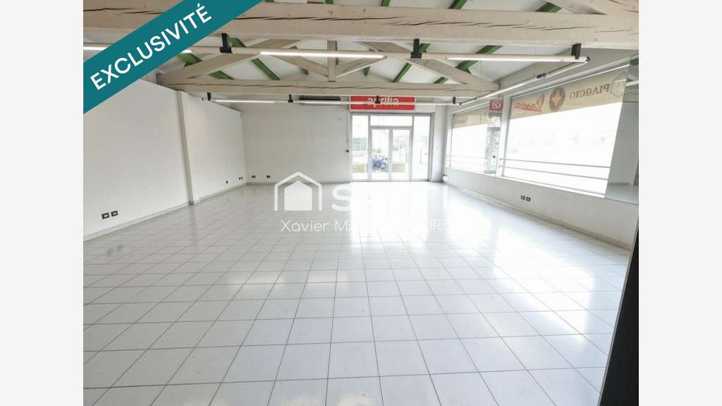 Exclu À Vendre local commercial 433m² à La Ciotat