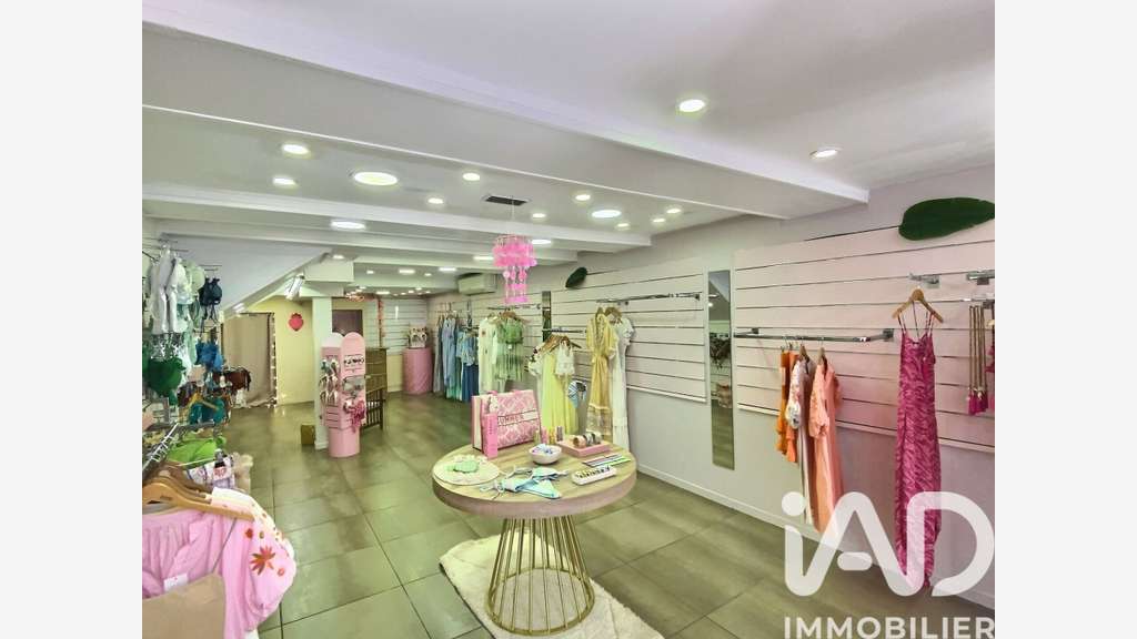 Cède bail local commercial de 64m² à La Ciotat