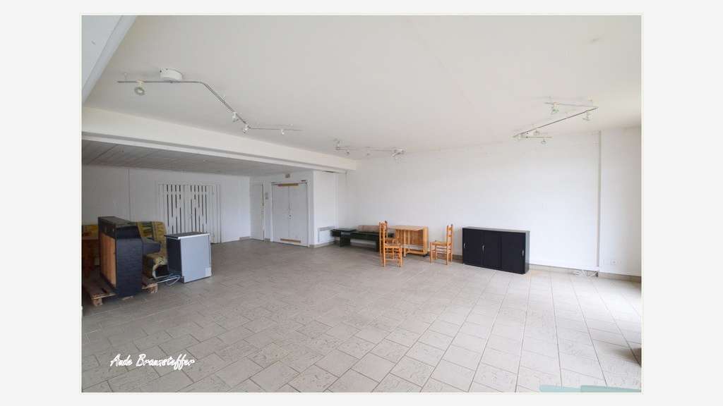 Local cial de 100m² à vendre à la Couarde sur Mer