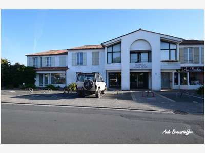 Local cial de 100m² à vendre à la Couarde sur Mer