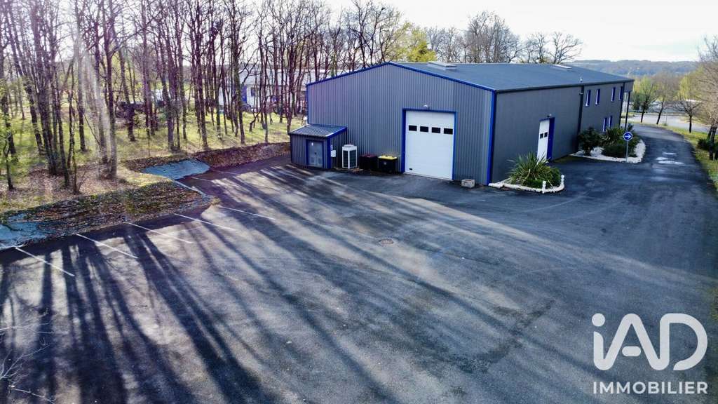 Vente local d'activité de 830m² à La Couronne