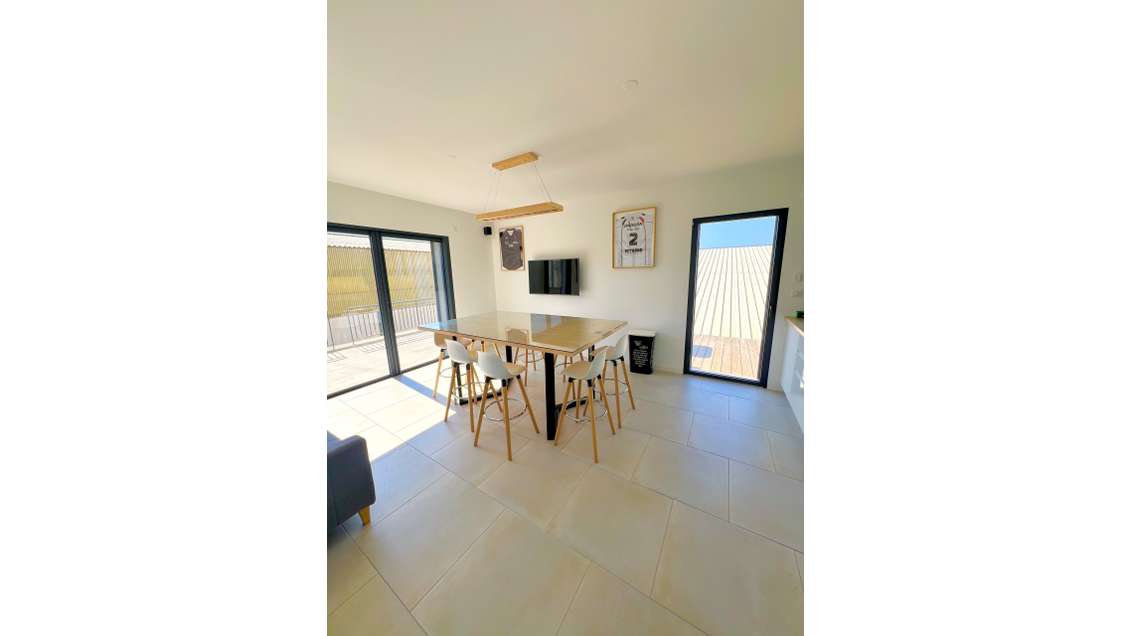 AV entrepôt + bureaux 567m² ZI La Farlède