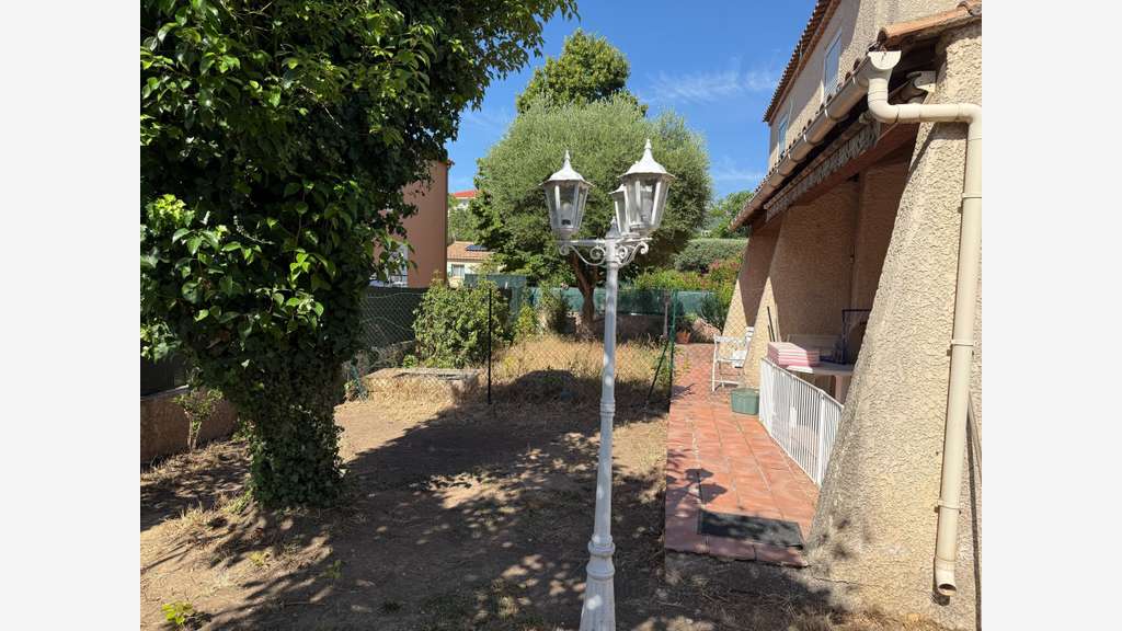 Investissement locatif local 120m² à La Farlède