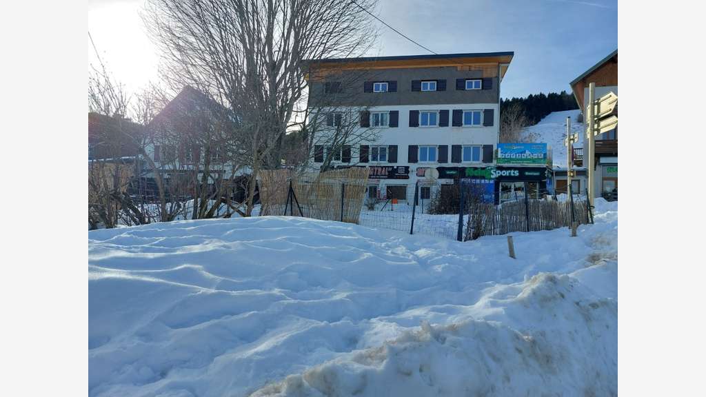 AV murs hôtel-restaurant station la Féclaz Savoie