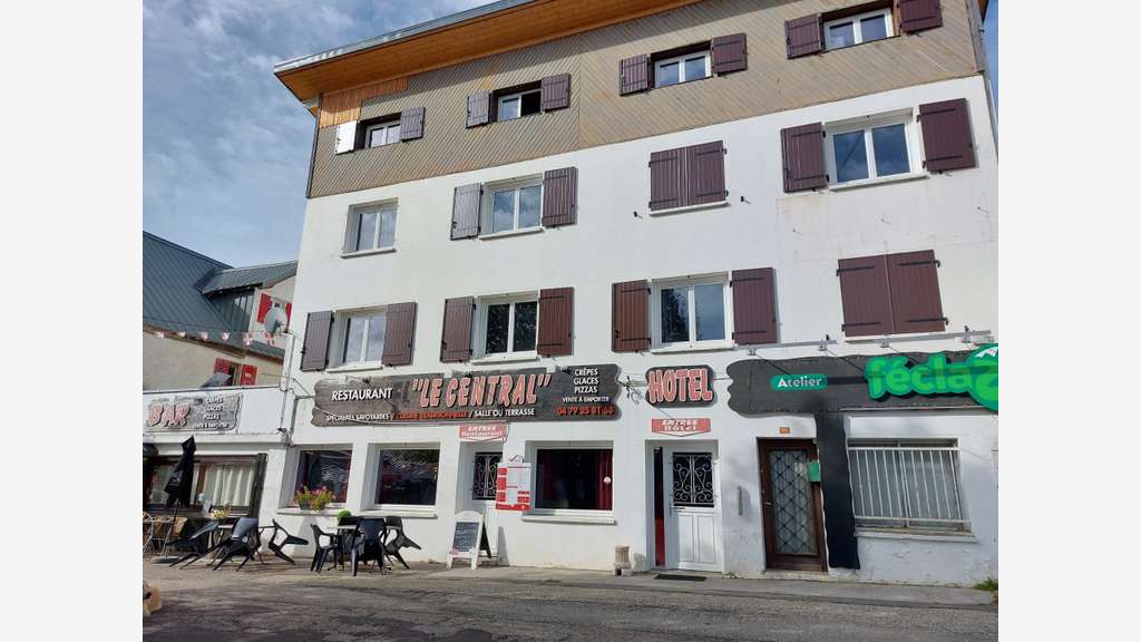 AV murs hôtel-restaurant station la Féclaz Savoie