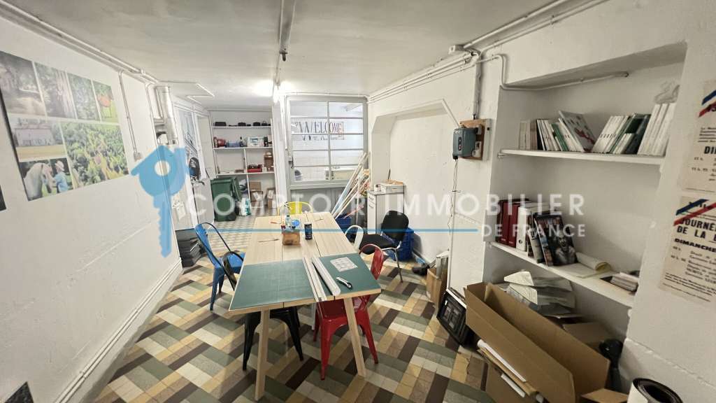 Vente local commercial 186m² à La Ferté-Alais