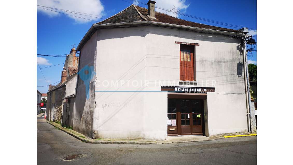 Vente local commercial 186m² à La Ferté-Alais