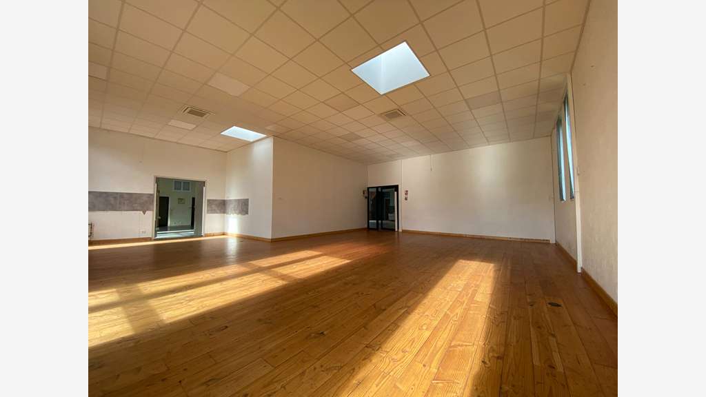 Vente local commercial 319m² à La Fouillouse