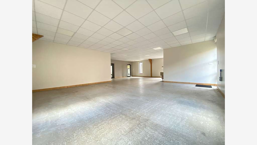 Vente local commercial 319m² à La Fouillouse