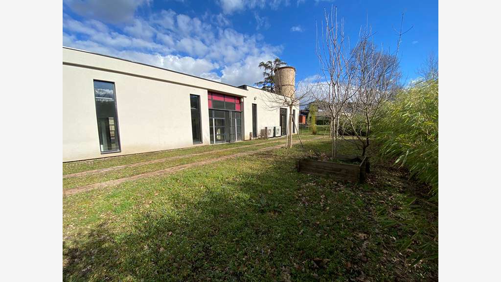 Vente local commercial 319m² à La Fouillouse