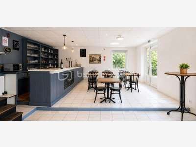 Vente murs commerciaux libres de 100m² à la Frette