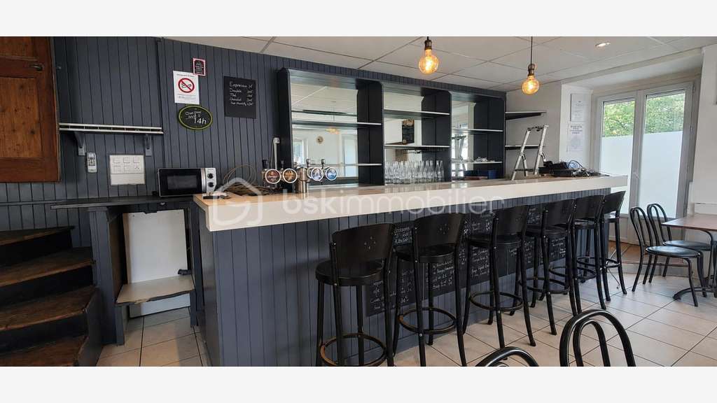 Vente murs commerciaux libres de 100m² à la Frette