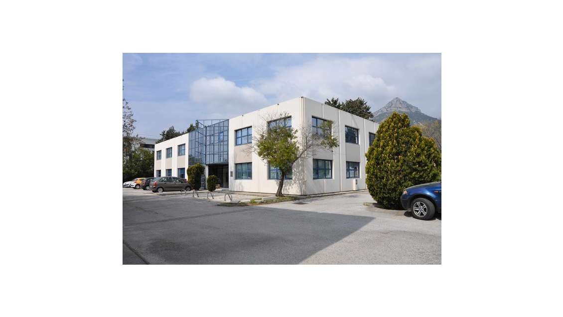 Vente bureaux 92m² Centre d'affaires Grand Var