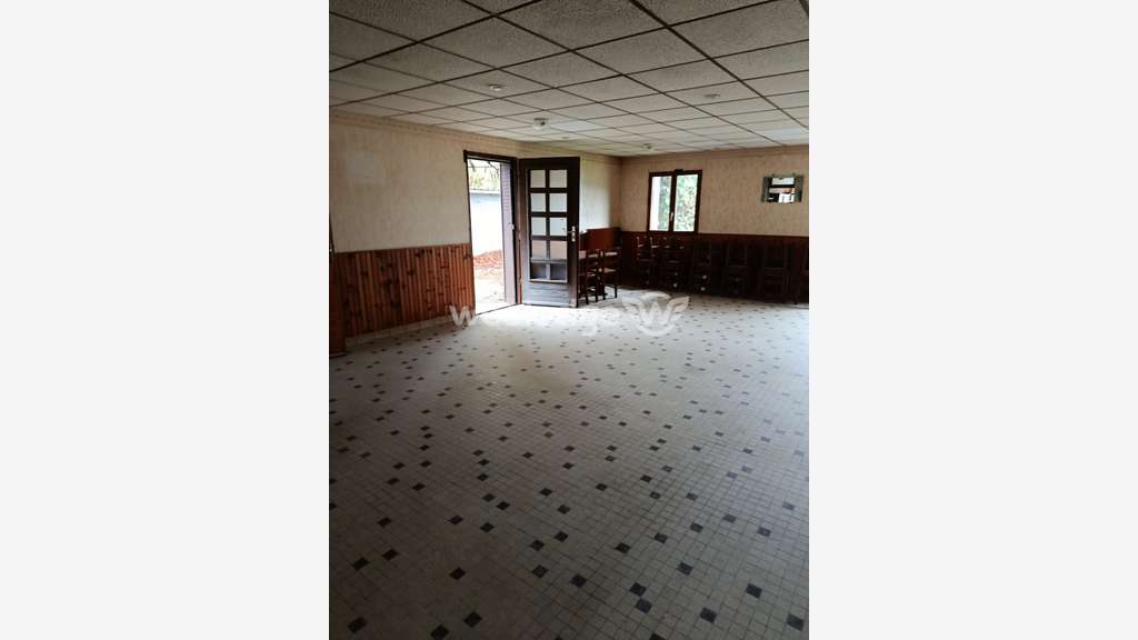 Ancien restaurant de 257 m²