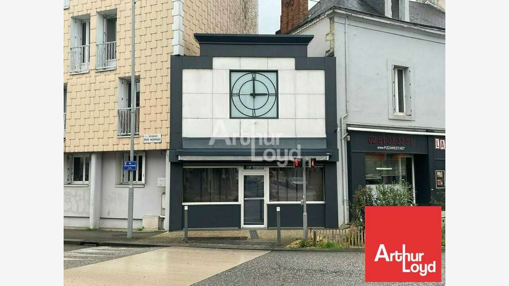 AV local 55m² empl str La Roche-sur-Yon