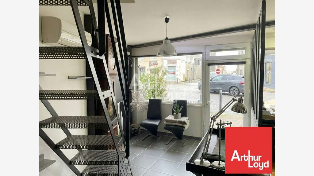 AV local 55m² empl str La Roche-sur-Yon