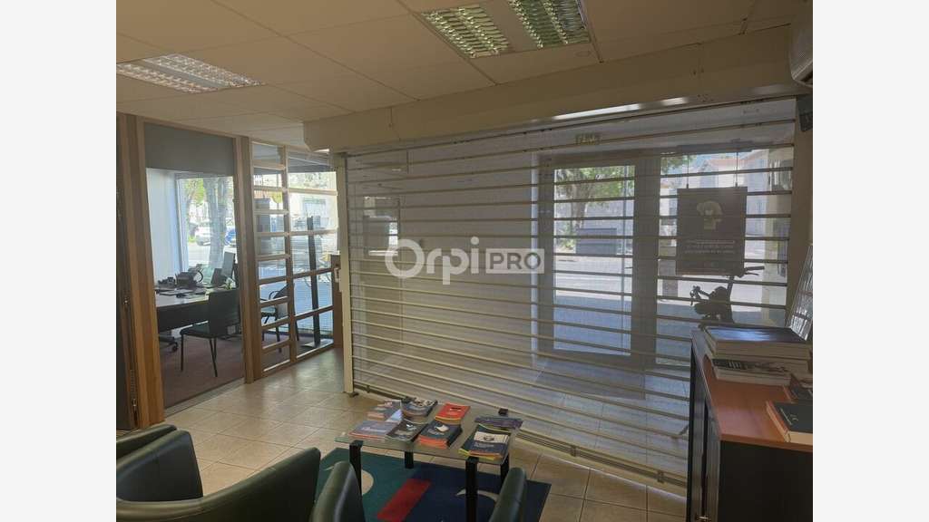 Immeuble commercial 144m² à vendre à La Rochelle
