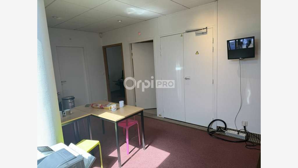 Immeuble commercial 144m² à vendre à La Rochelle