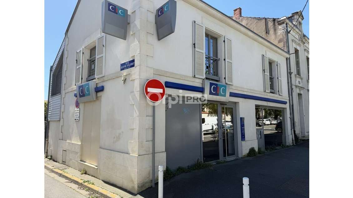 Immeuble commercial 144m² à vendre à La Rochelle