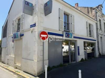 Immeuble commercial 144m² à vendre à La Rochelle