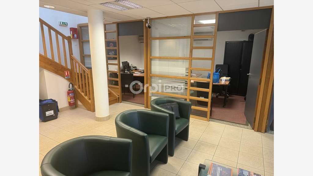 Immeuble commercial 144m² à vendre à La Rochelle