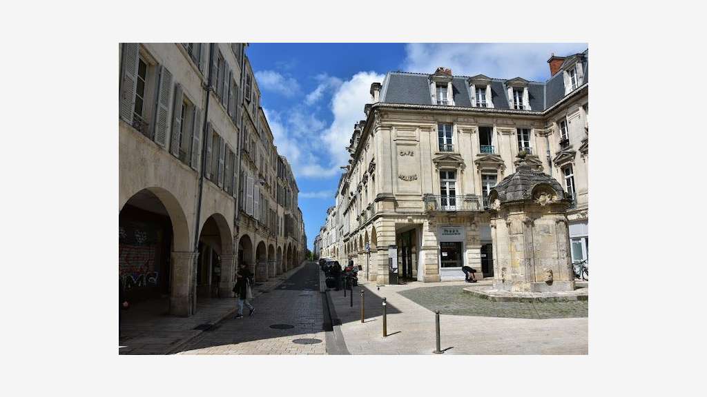 Droit au bail 29m² centre-ville de La Rochelle