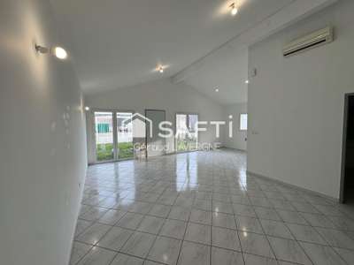 A vendre local 95m²à La Salvetat Saint Gilles N124
