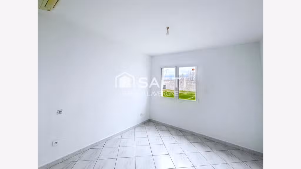 Vente local bureaux 95m² La Salvetat-Saint-Gilles
