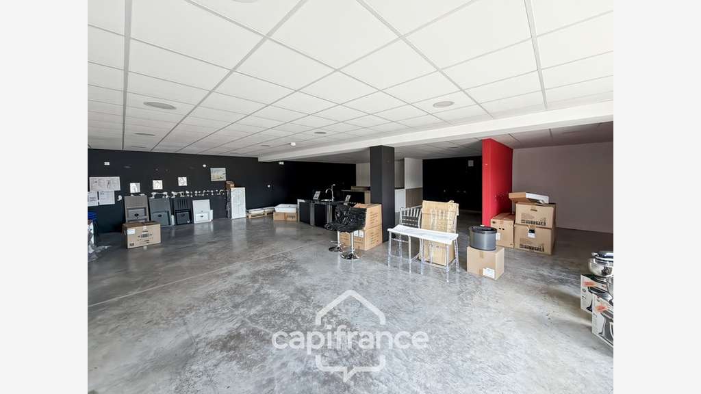 Très beau local 528m² à vendre à La Teste-de-Buch