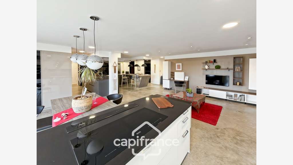 Très beau local 528m² à vendre à La Teste-de-Buch