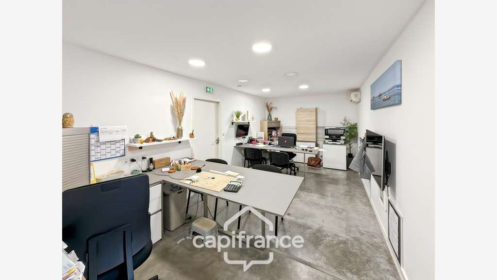 Très beau local 528m² à vendre à La Teste-de-Buch