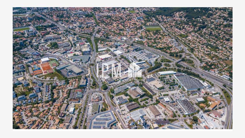 A vendre local commercial  297m² La Valette du Var