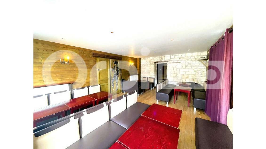 Vente local commercial + appartement à Laigneville