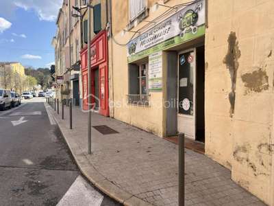 Vente local commercial 105m² au cœur de Lambesc