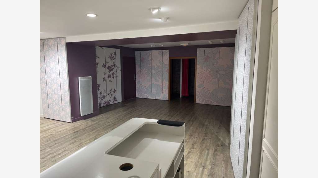 A vendre local commercial 160m² à Lannion centre