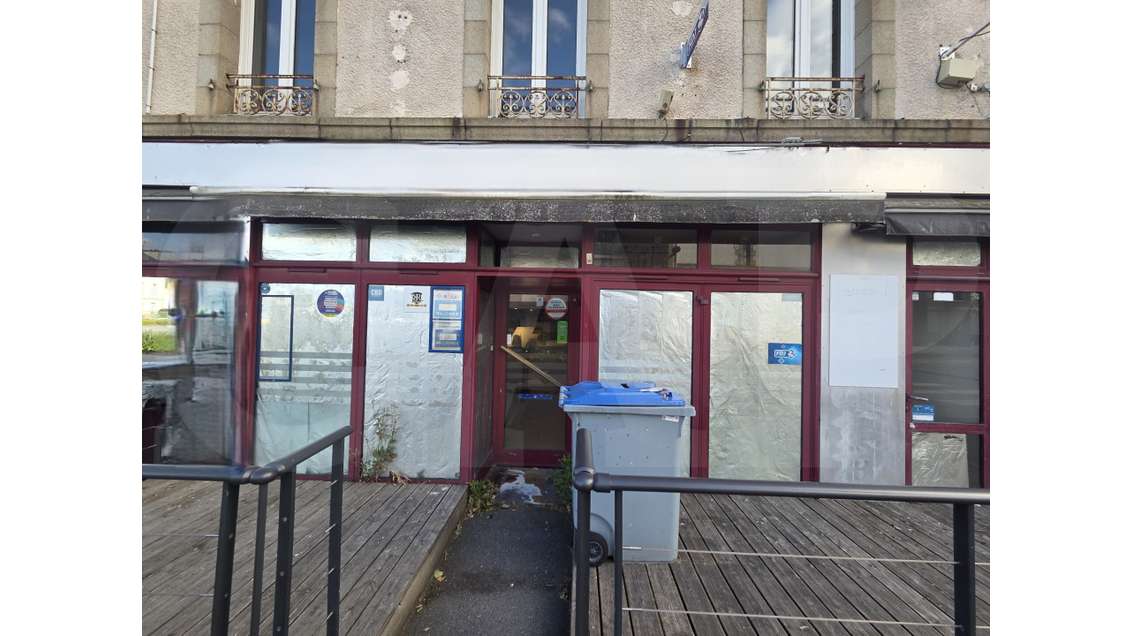 À vendre local 60m² bonne visibilité à Lannion