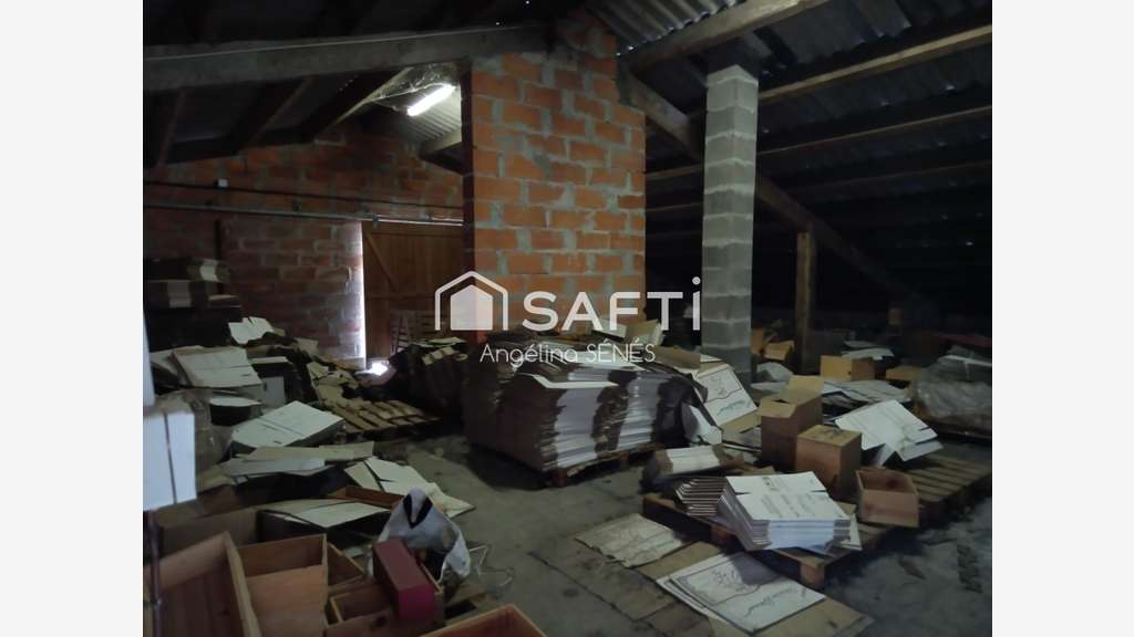 Vente immeuble de 1500m² à Lansac cadre paisible