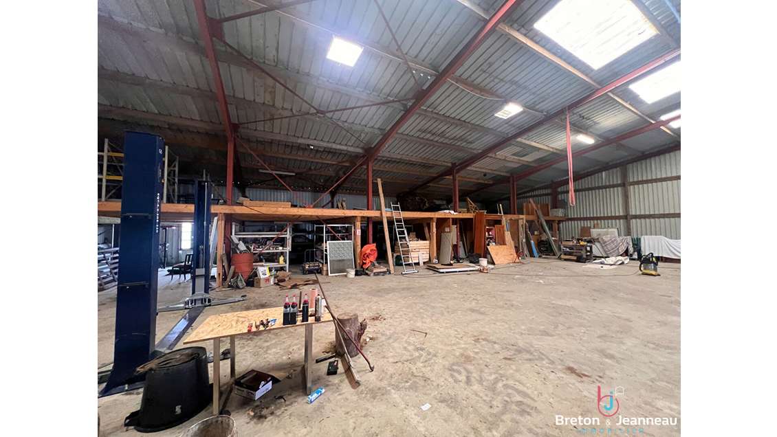 Vente local d'activité 550m² à Lassay Les Châteaux