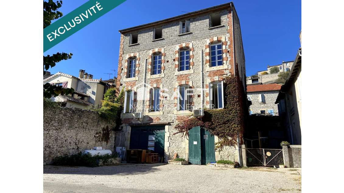 Immeuble à fort potentiel à vendre à Lauzerte 
