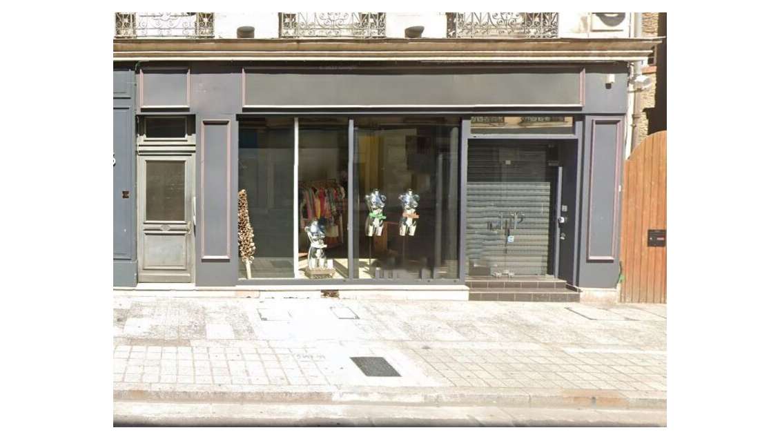 A vendre murs commerciaux 74m² centre-ville Laval