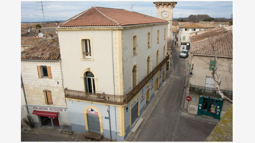 Vente murs commerciaux de 315m² le Cailar centre