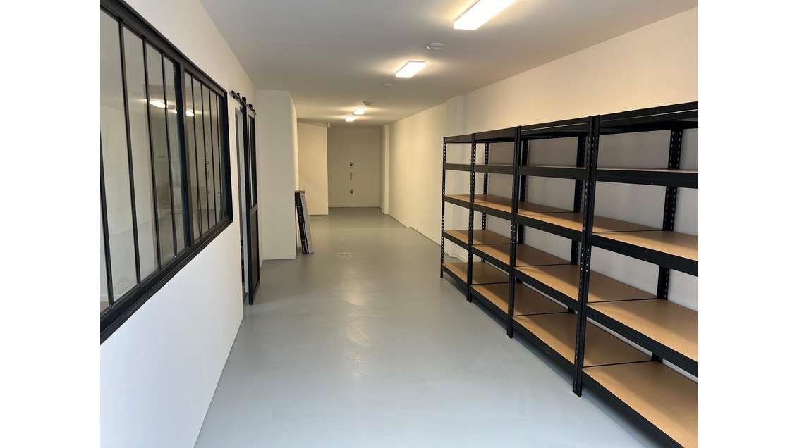 Vente local commercial 68m² à Le Cannet Caneopole