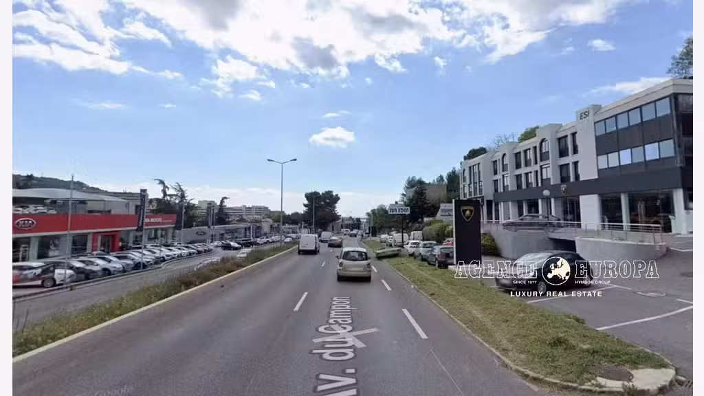 A vendre bureaux 263m² avenue du Campon au Cannet