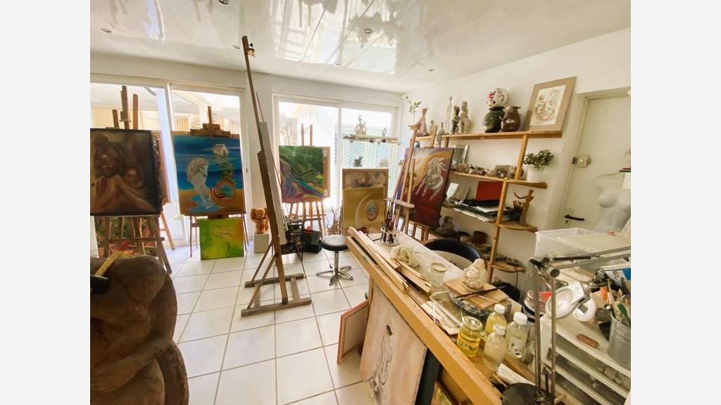 Vente local commercial Libre 41m² Port Camargue
