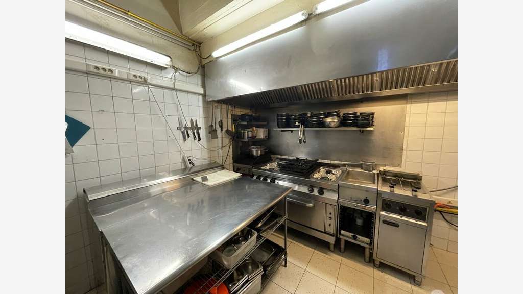 A vendre murs 121m² et appartement 56m² au Havre